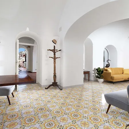Estate4home - Field Βίλα Ποζιτάνο