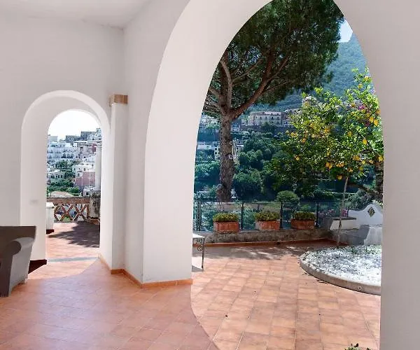 빌라 Estate4home - Field *