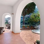 Βίλα Estate4home - Field *