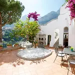 Βίλα Estate4home - Field *